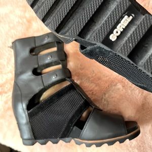 Sorel wedges black leather worn once Kate the Great